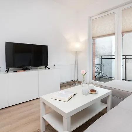 Nowa Grobla Estate Near Starowka By Renters Gdansk